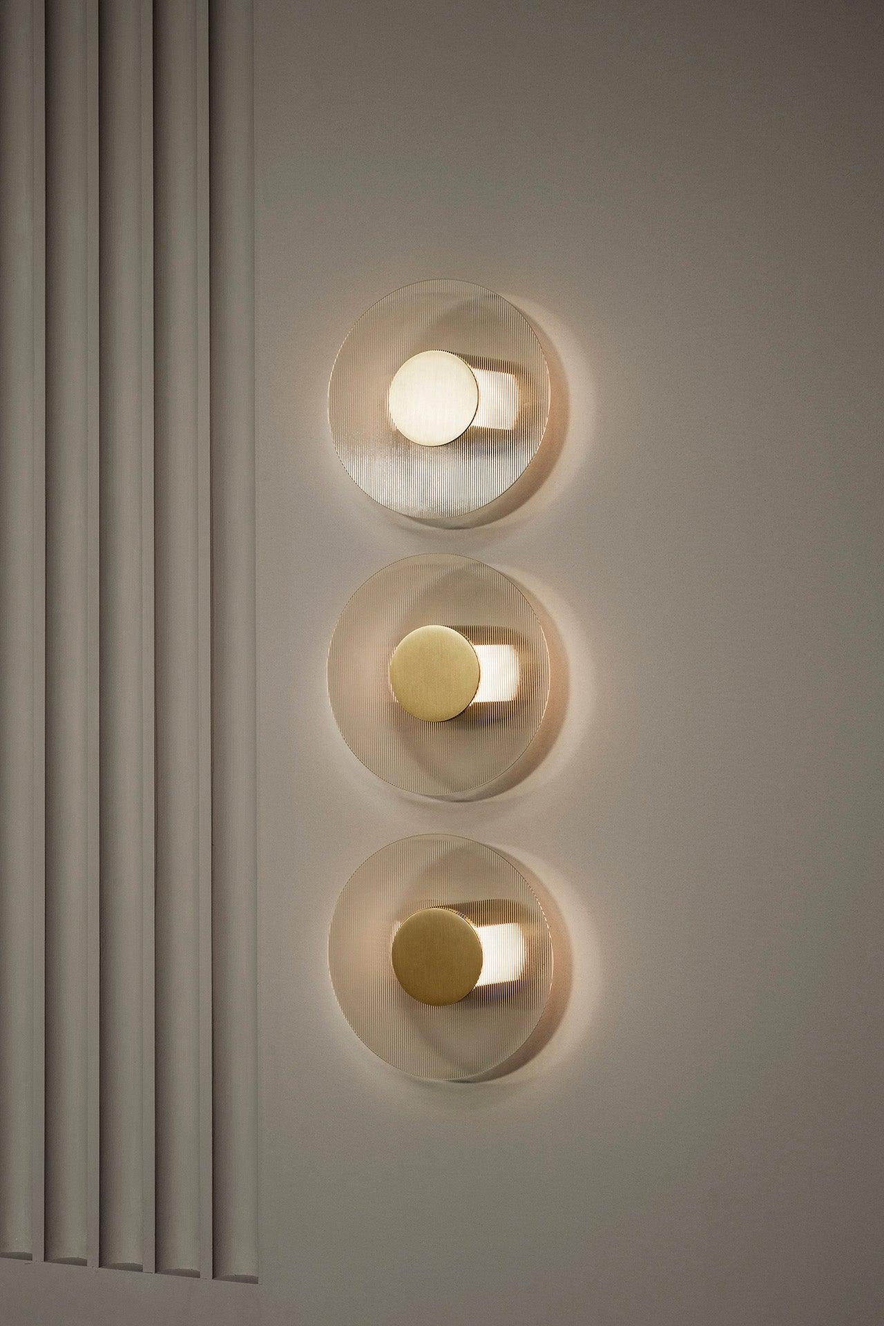 Button_wall_lamp_11.jpg Button Wall Lamp - Image 1