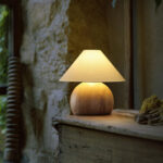 Corner Log Table Lamp - Image 4