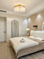 Decorative Pattern Glass Round Chandelier - Image 13