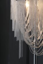 Chains Tassel Table Lamp - Image 2