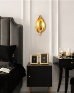 Leaf Brass Wall Lamp - Image 4