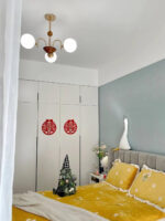 Sculptural Glass Ribbed Chandelier - Image 15